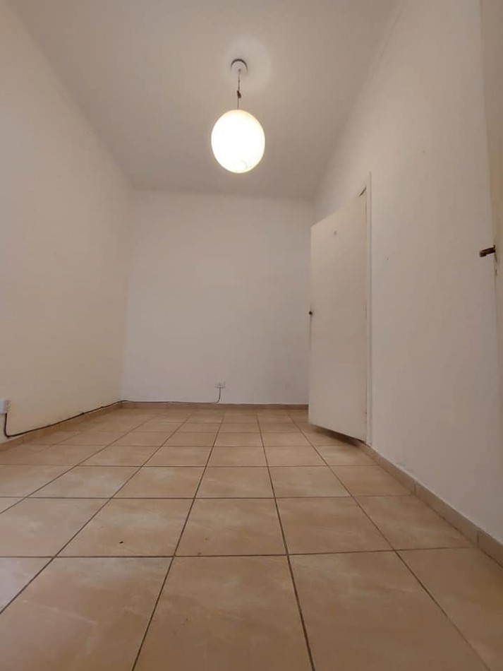 Vendo Depto. 3 amb en La Perla (INTERNO)