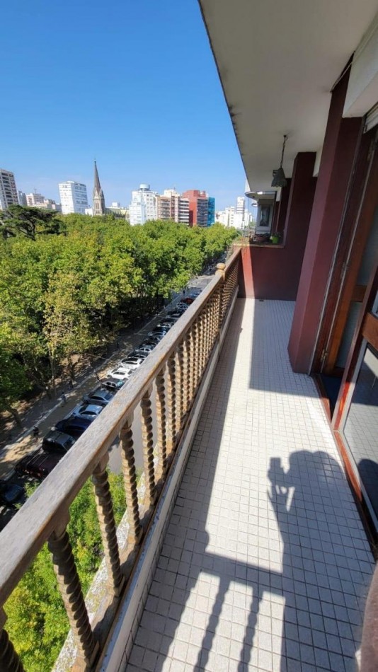 VENTA DEPARTAMENTO 4 AMBIENTES EN LA PERLA
