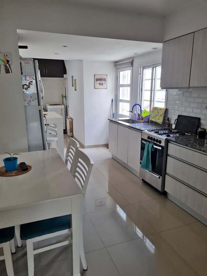 Venta departamento 3 ambientes en Plaza Mitre