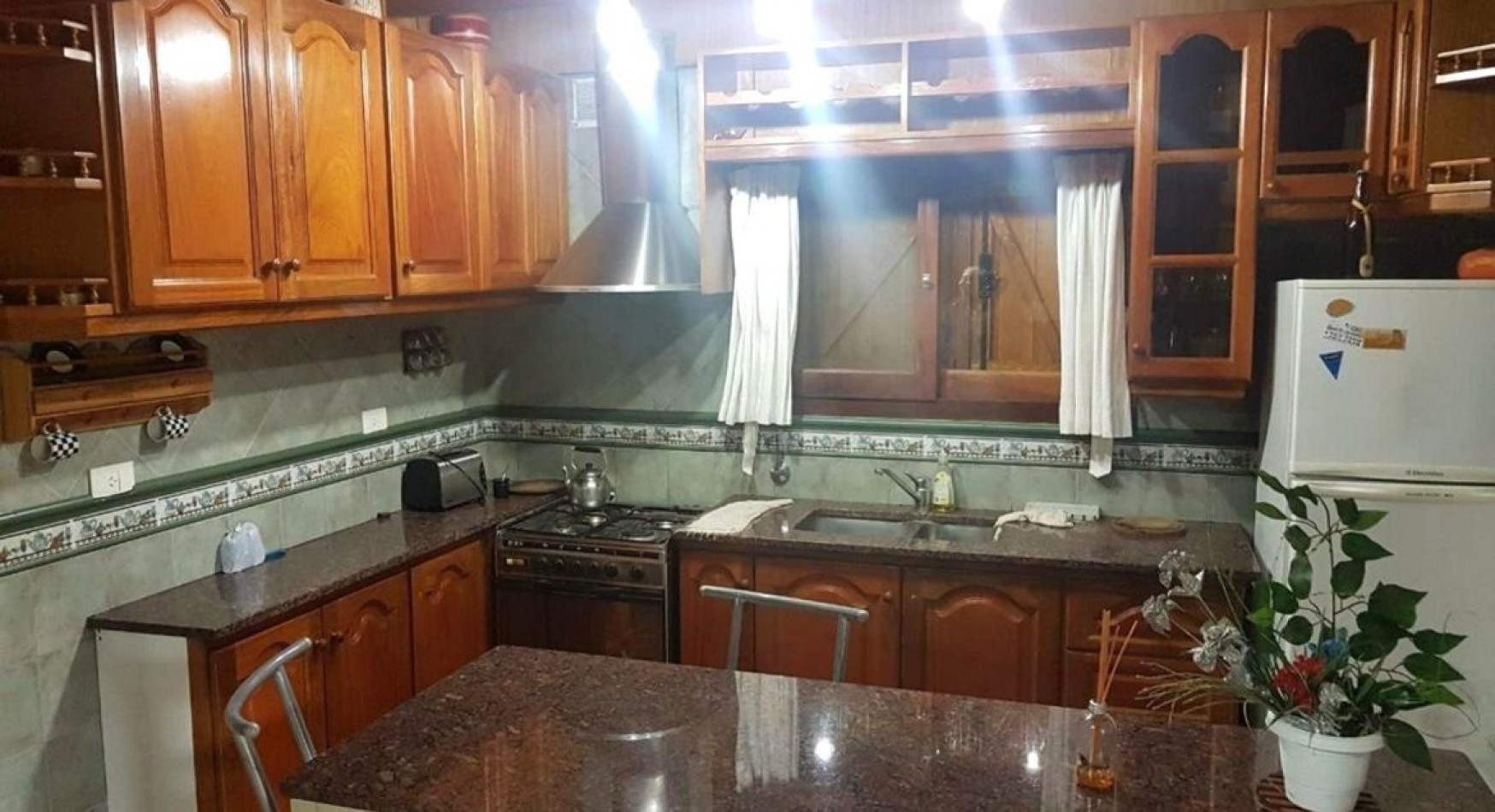 CHALET 4 AMBIENTES CON PISCINA Y APTO CREDITO