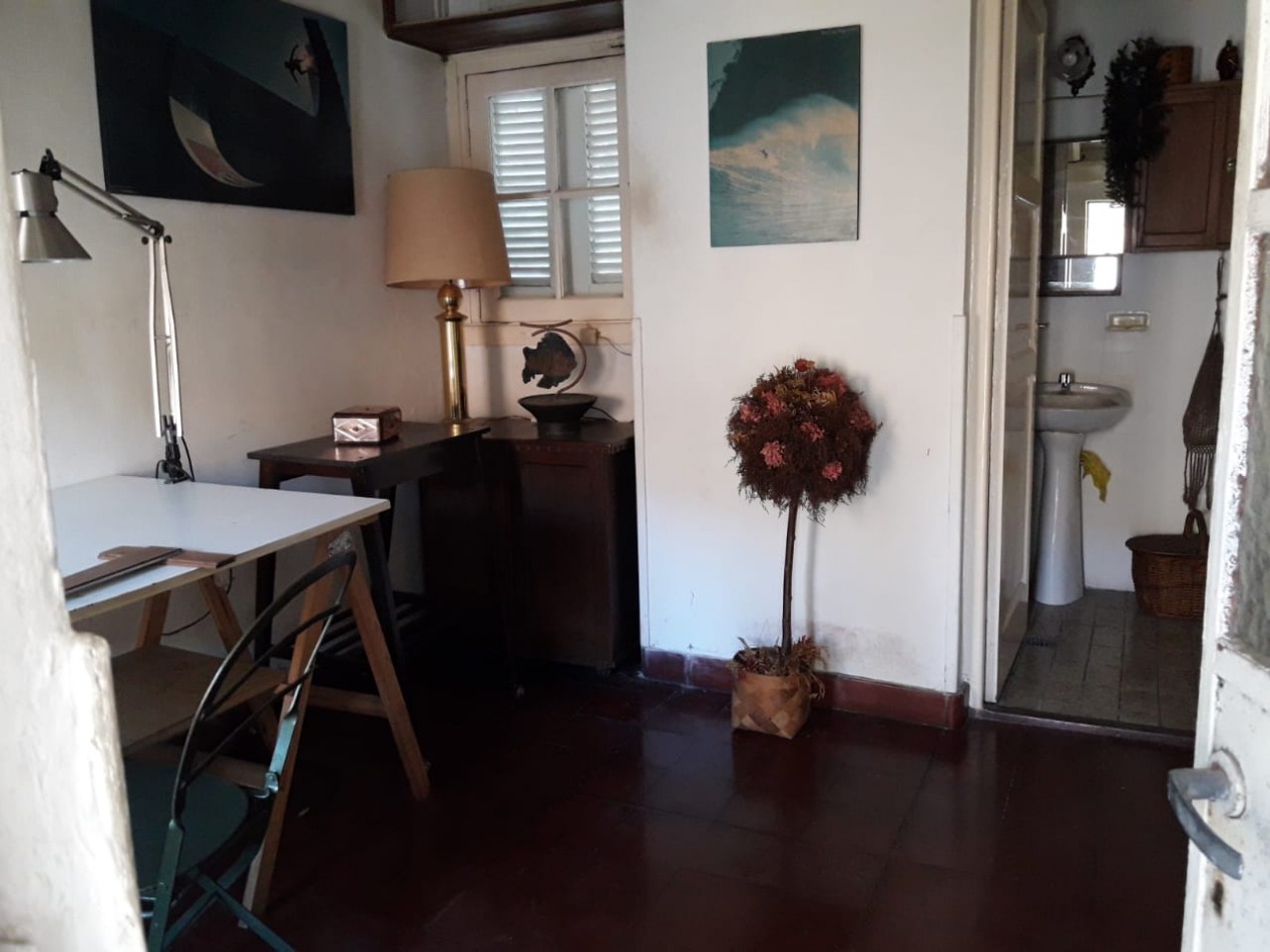 Casona 4 ambientes mas Depto