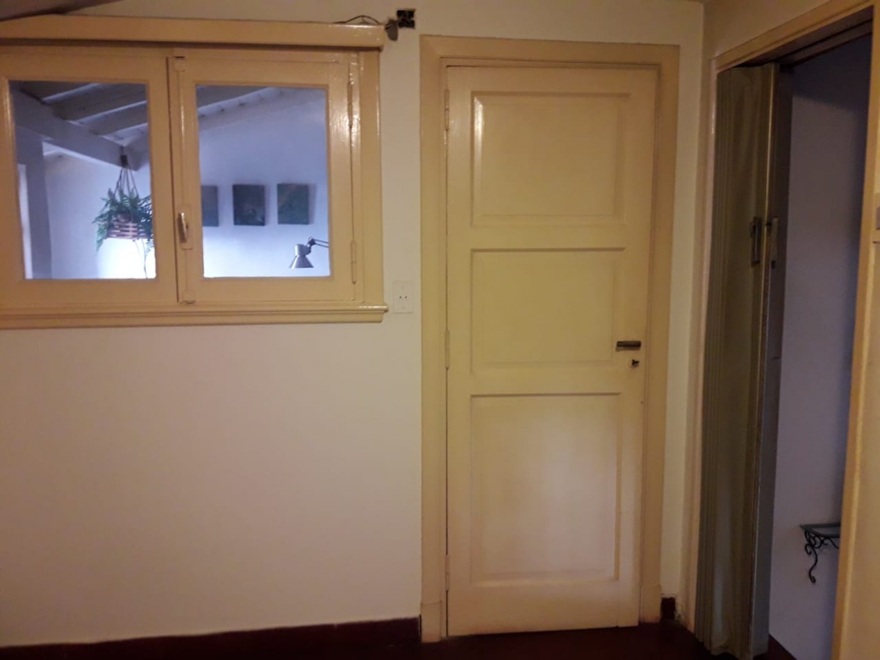 Casona 4 ambientes mas Depto