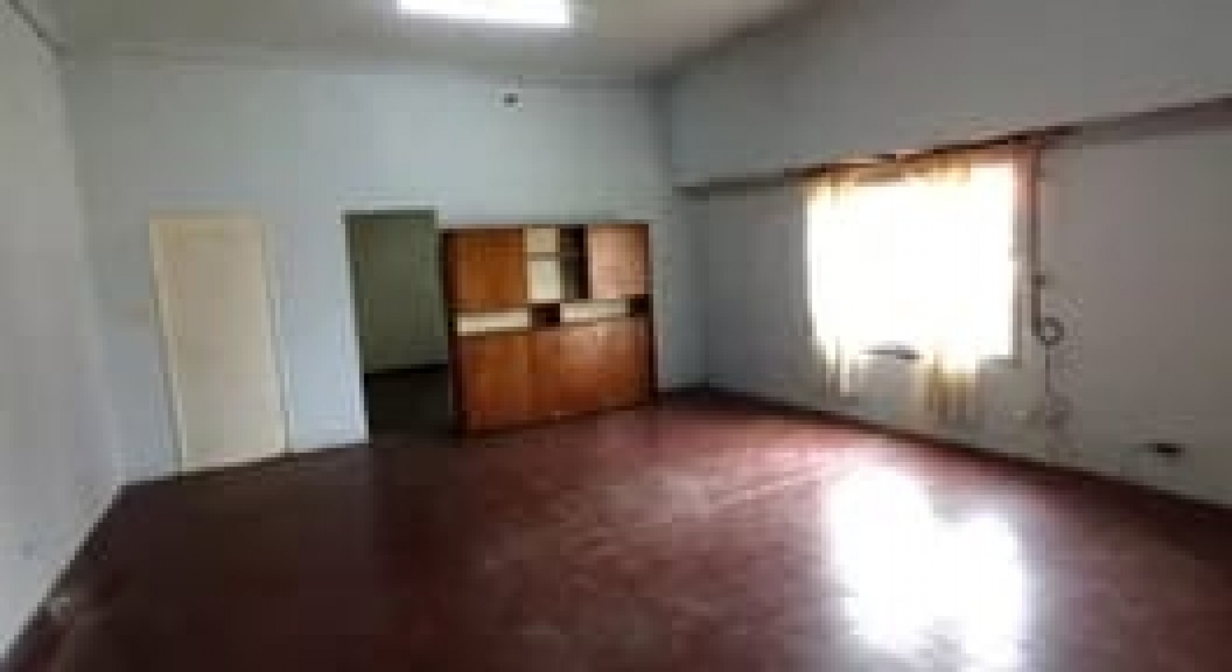 Ideal inversionista Casa 3 ambientes con local barrio Mundialista