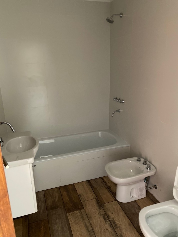 VENTA Semipisos 2 Amb. a estrenar. Con espacio de cochera