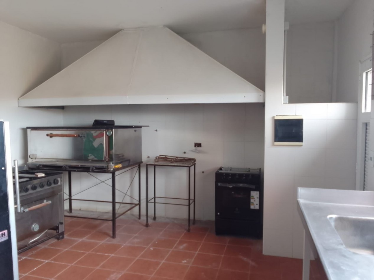 Venta oportunidad constructora/inversionista Casa sobre lote R3