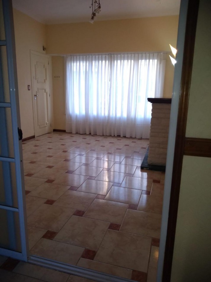 Excelente PH 3 amb. al frente  Guemes - APTO CREDITO USA142.000