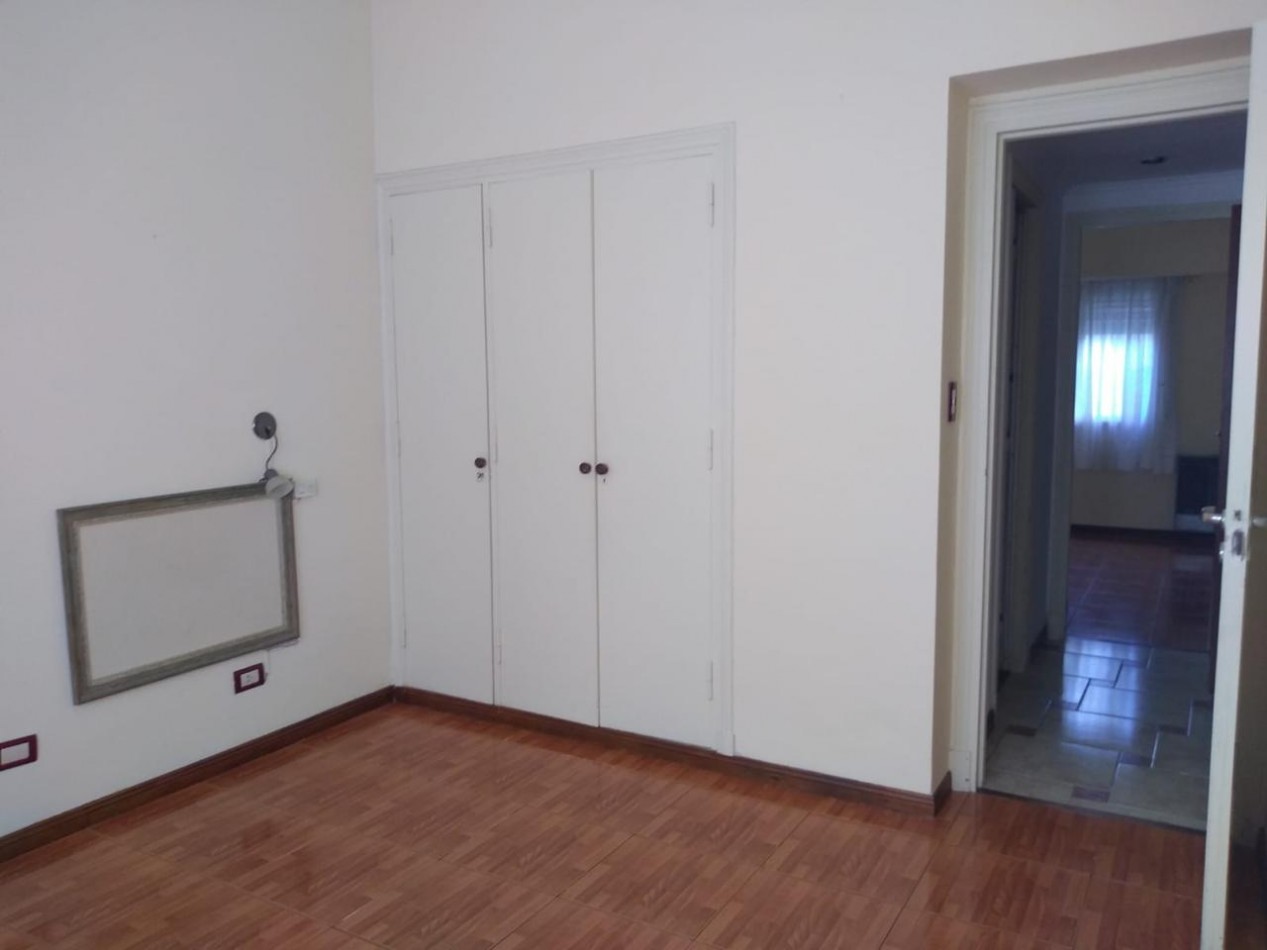Excelente PH 3 amb. al frente  Guemes - APTO CREDITO USA142.000