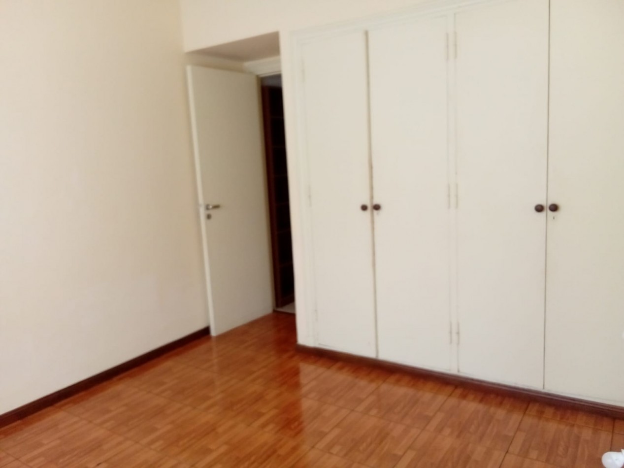 Excelente PH 3 amb. al frente  Guemes - APTO CREDITO USA142.000