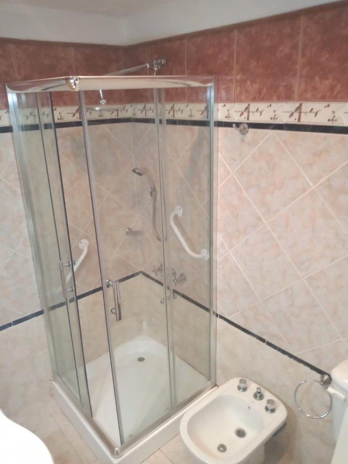 Excelente PH 3 amb. al frente  Guemes - APTO CREDITO USA142.000