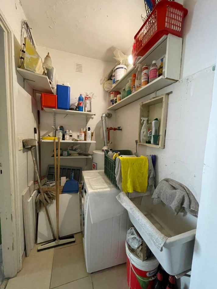 Excelente depto 4 amb RECICLADO A NUEVO c/ Balcon a la calle zona centro 
