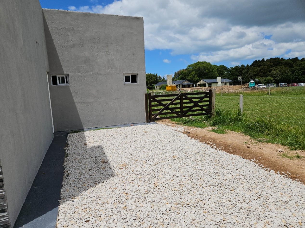 Casa a estrenar 4 amb. En Haras del Mar c/ cochera