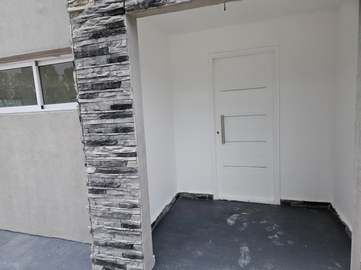 Casa a estrenar 4 amb. En Haras del Mar c/ cochera