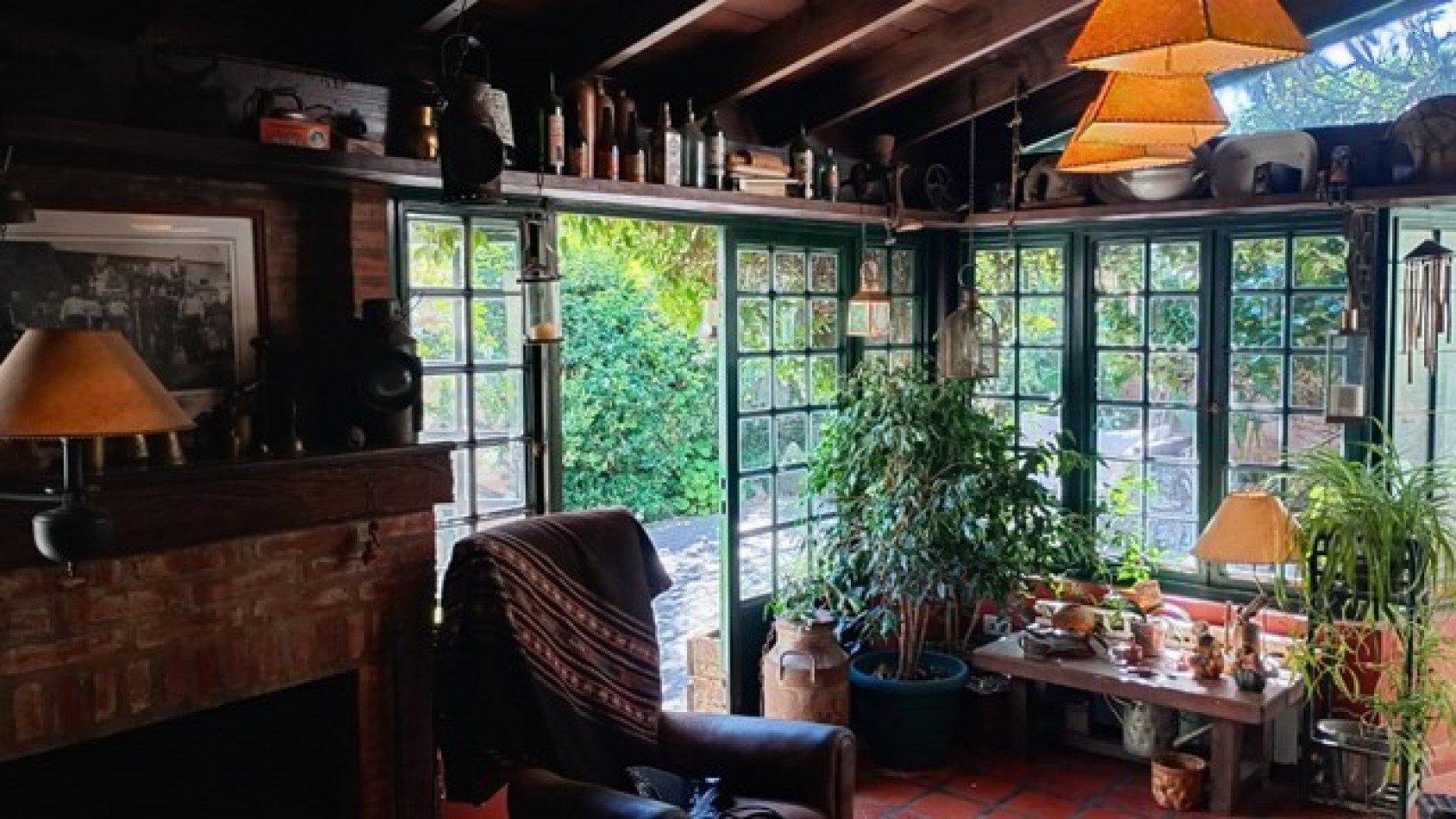 Excelente Chalet reciclado de 5 ambientes, amplio patio San Jose o permuta 3 amb con cochera  14 de Julio entre Rawson y Garay