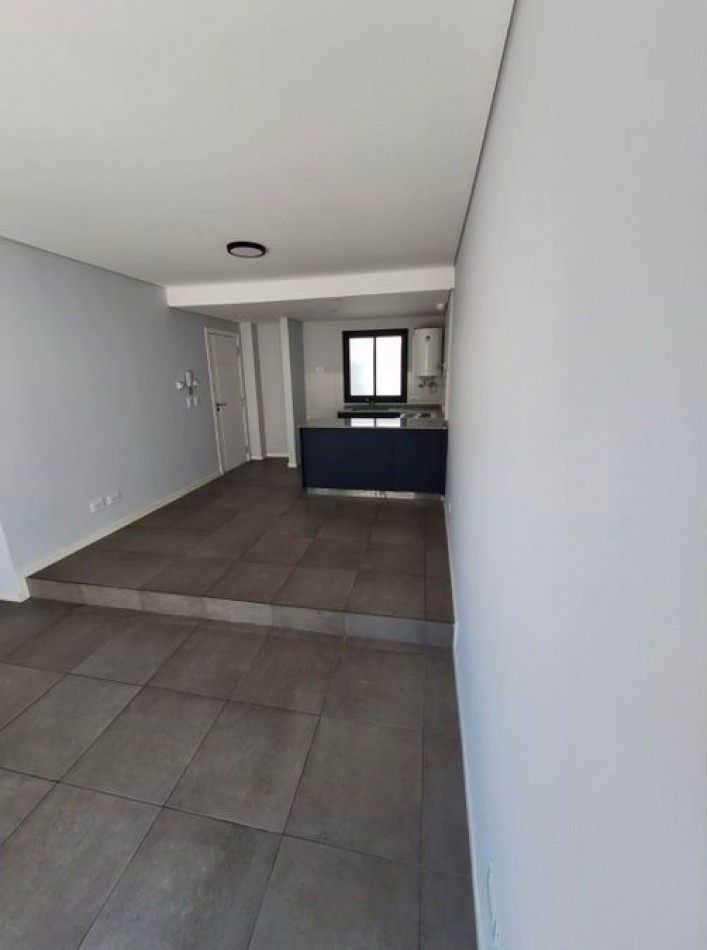APTO CREDITO!! SE VENDE PH 3 AMBIENTES CON COCHERA ZONA UNIVERSIDAD / OPORTUNIDAD!!