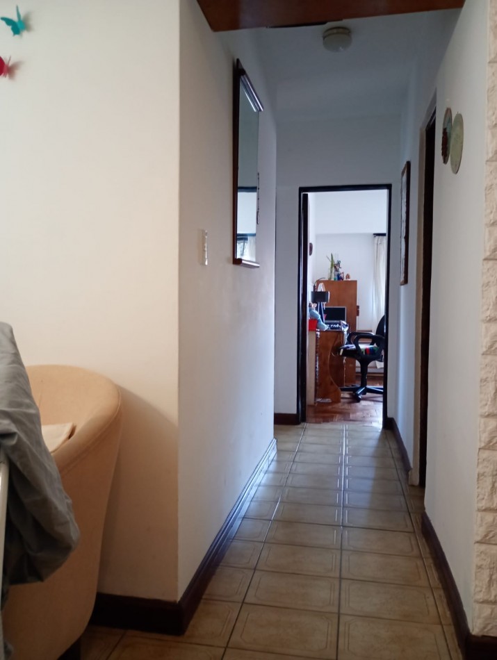 IMPECABLE DPTO 4 AMBIENTES, PLANTA BAJA AL FRENTE, C/ JARDIN. CALLE SAN JUAN AL 3000. APTO CREDITO 