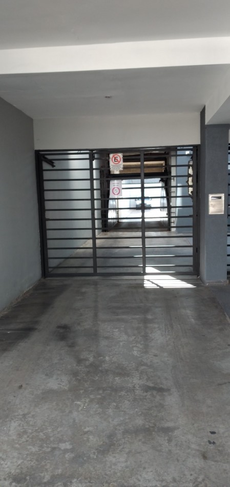 DEPARTAMENTO 2 AMB CON 2 COCHERAS Y BAULERA BARRIO CHAUVIN