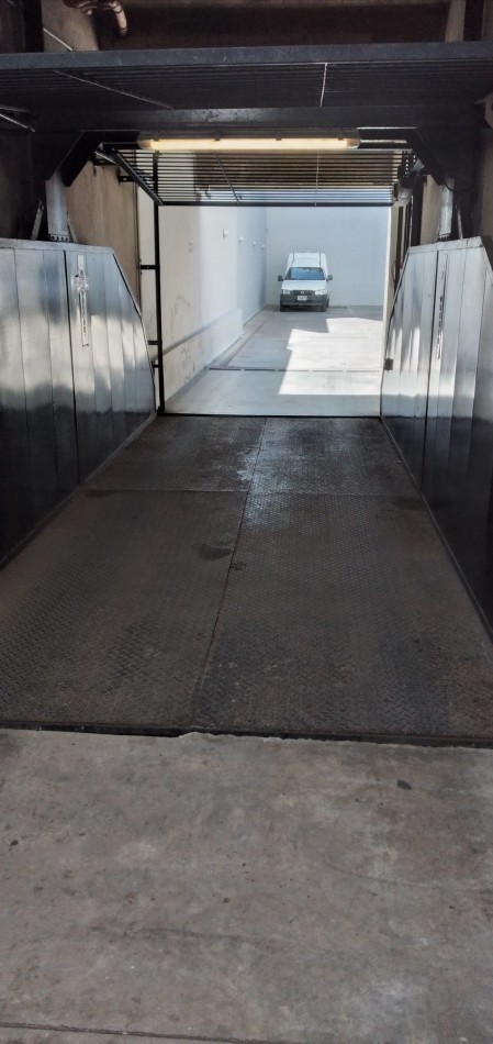 DEPARTAMENTO 2 AMB CON 2 COCHERAS Y BAULERA BARRIO CHAUVIN