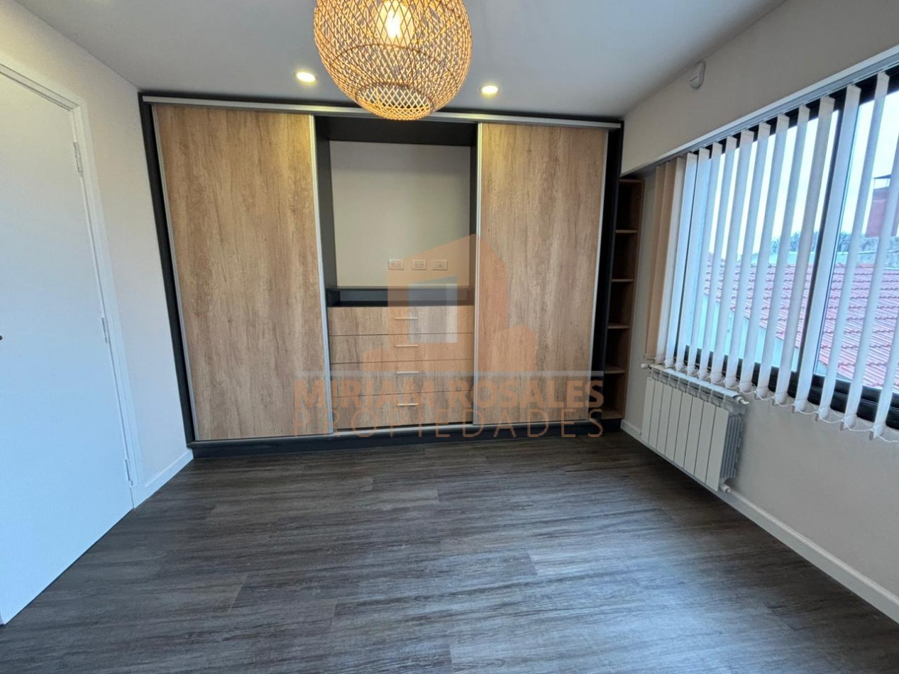 DETALLISTA DUPLEX DE 4 AMBIENTES TODO A NUEVO.