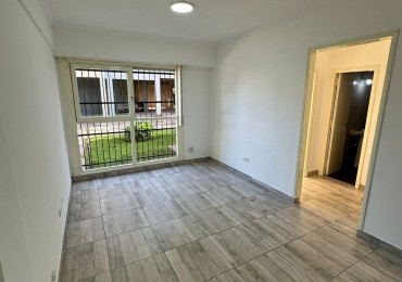  Oportunidad!!. Venta de muy lindo Dpto 3 ambientes reciclado en Planta Baja c/ espacio de Cochera
