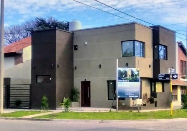 CASA 4 amb con cochera