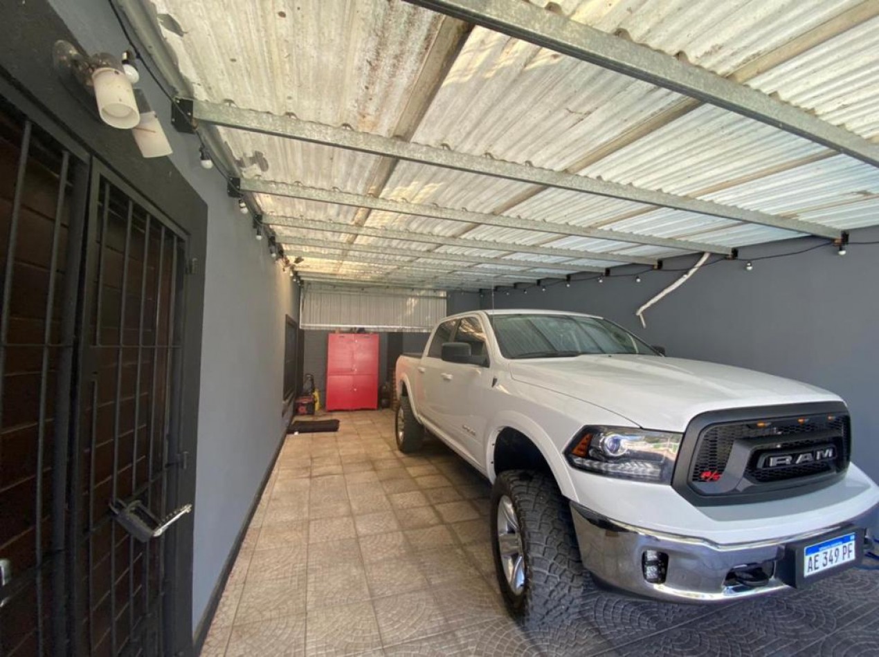 Casa de 6 Ambientes de Categoria en El Barrio Atlantida, en Santa Clara del Mar