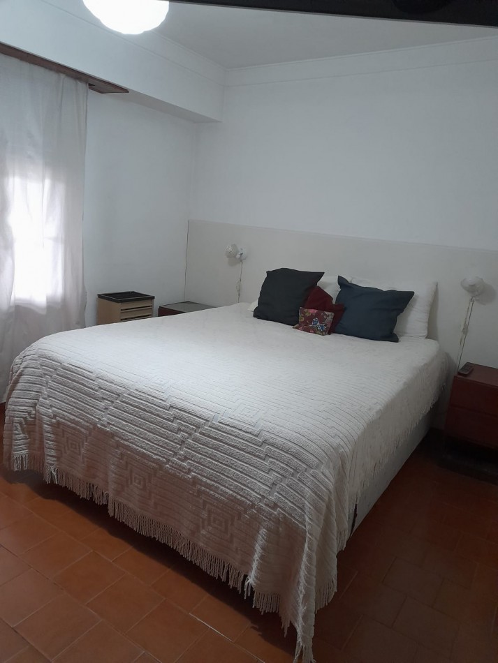 CHALET 3 AMBIENTES MAS DEPARTAMENTO 2 AMB EN EL BARRIO EL MARTILLO. APTO CREDITO