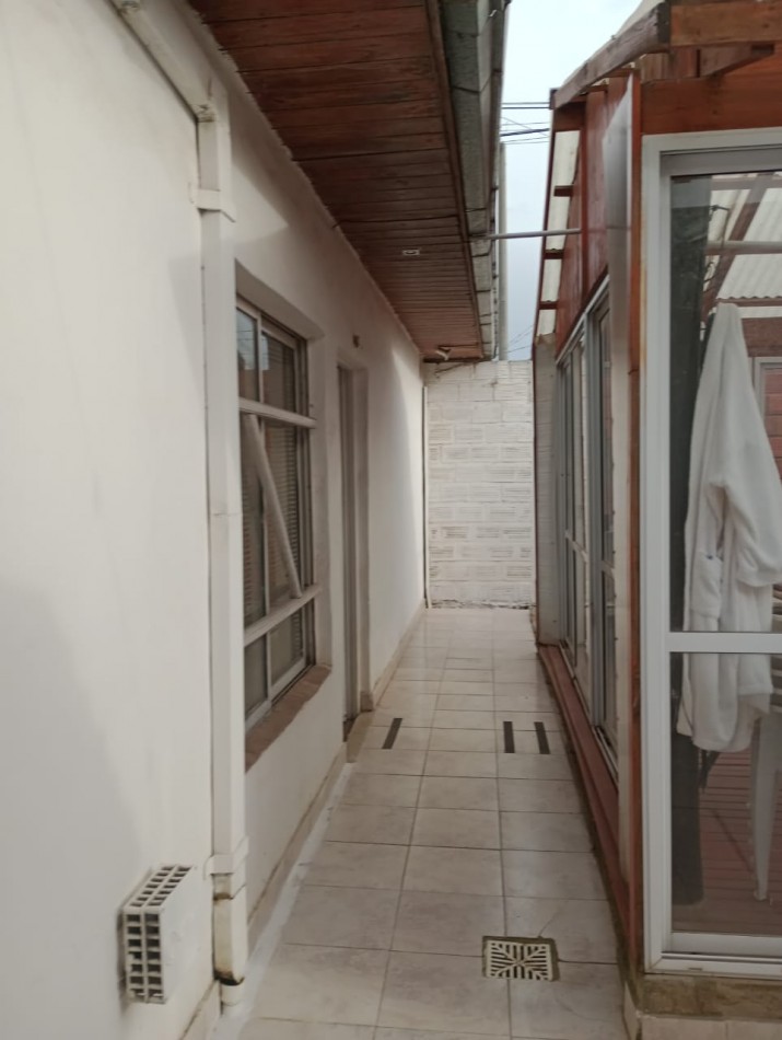 CHALET 3 AMBIENTES MAS DEPARTAMENTO 2 AMB EN EL BARRIO EL MARTILLO. APTO CREDITO