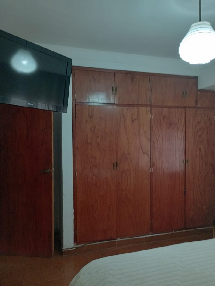 CHALET 3 AMBIENTES MAS DEPARTAMENTO 2 AMB EN EL BARRIO EL MARTILLO. APTO CREDITO