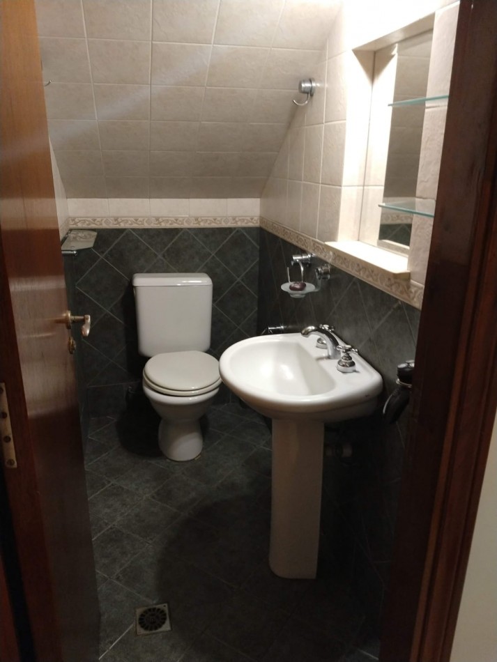 CHALET DE 6 AMBIENTES CON QUINCHO Y PISCINA EN COLINAS PERALTA RAMOS (APTO CREDITO)