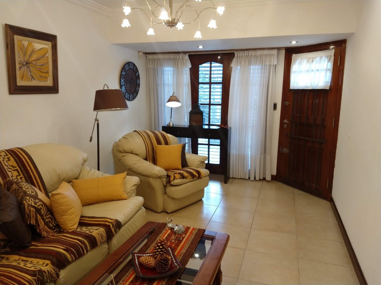 CHALET DE 6 AMBIENTES CON QUINCHO Y PISCINA EN COLINAS PERALTA RAMOS (APTO CREDITO)