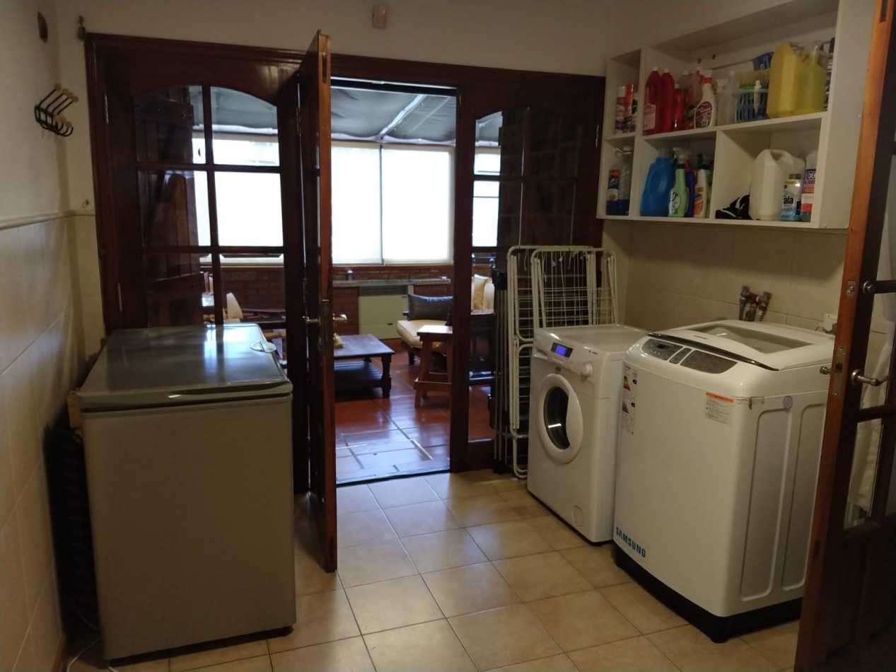 CHALET DE 6 AMBIENTES CON QUINCHO Y PISCINA EN COLINAS PERALTA RAMOS (APTO CREDITO)