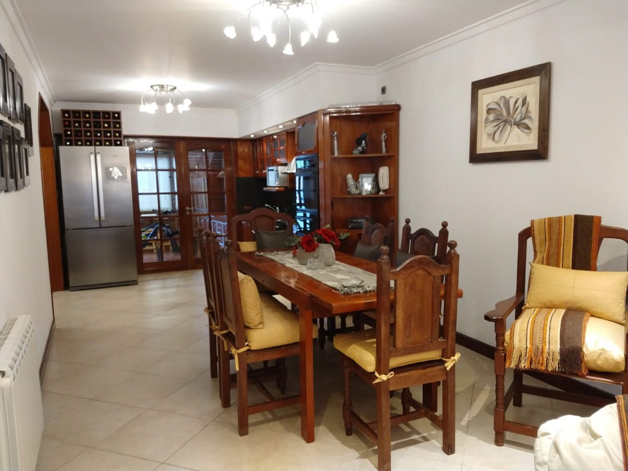 CHALET DE 6 AMBIENTES CON QUINCHO Y PISCINA EN COLINAS PERALTA RAMOS (APTO CREDITO)