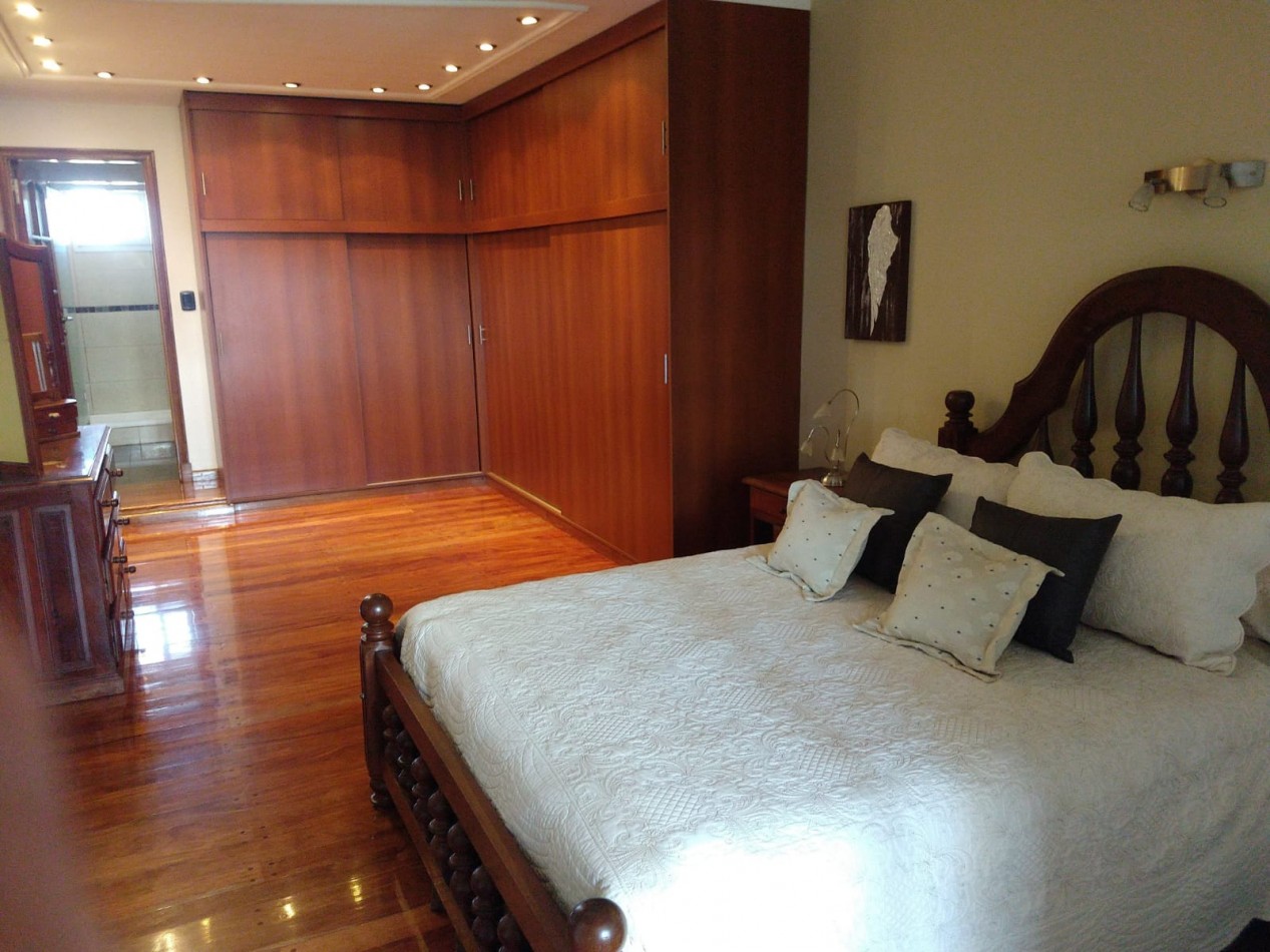 CHALET DE 6 AMBIENTES CON QUINCHO Y PISCINA EN COLINAS PERALTA RAMOS (APTO CREDITO)