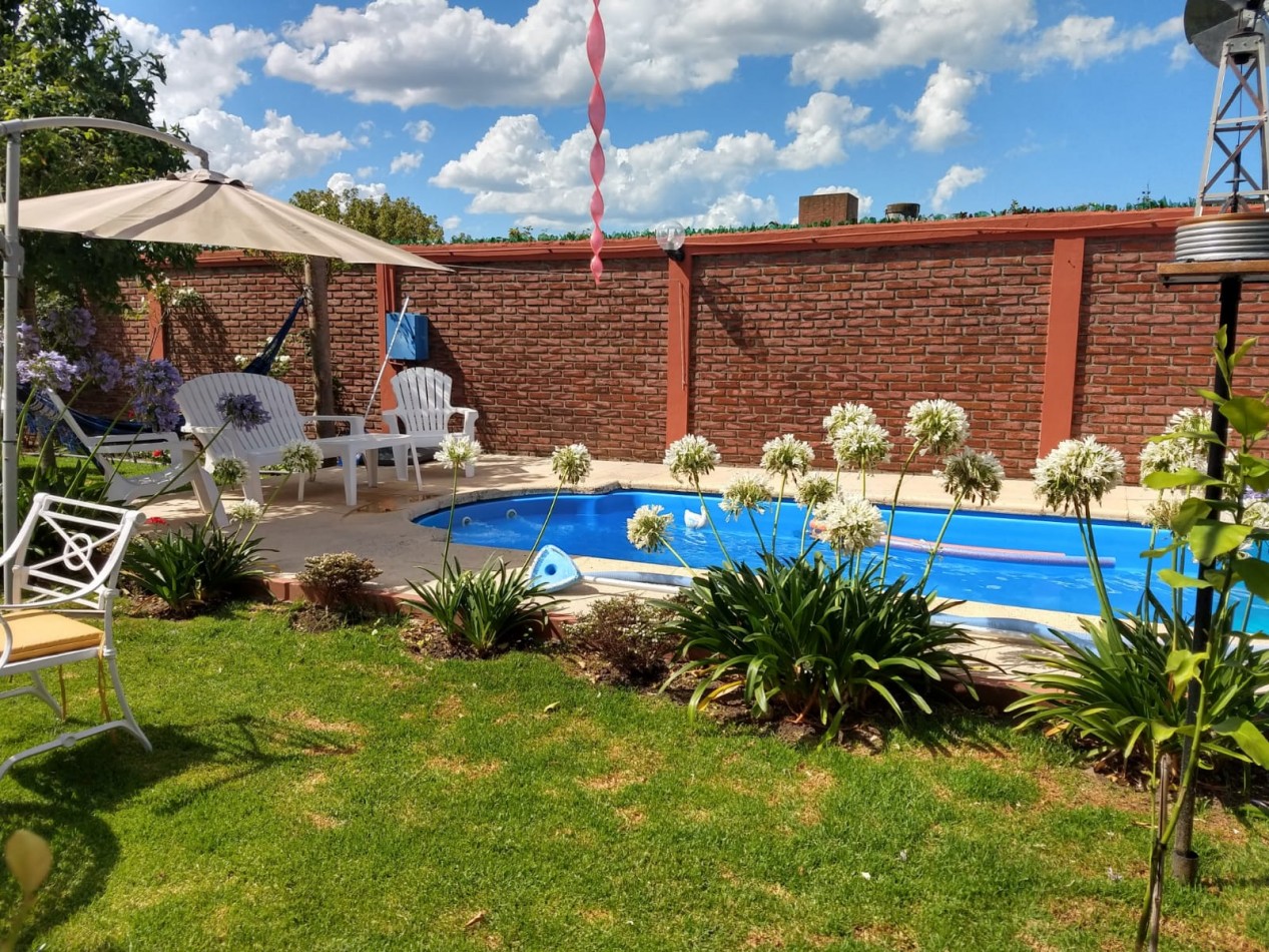 CHALET DE 6 AMBIENTES CON QUINCHO Y PISCINA EN COLINAS PERALTA RAMOS (APTO CREDITO)
