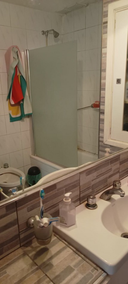 CHALET 3 AMBIENTES CON PARQUE, QUINCHO Y COCHERA EN CAMET, A 250 METROS DE LA PLAYA
