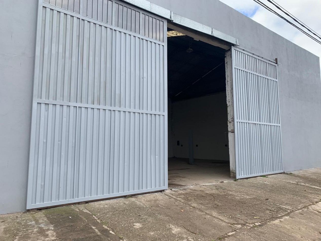 GALPON EN ZONA INDUSTRIAL DE 300 M2