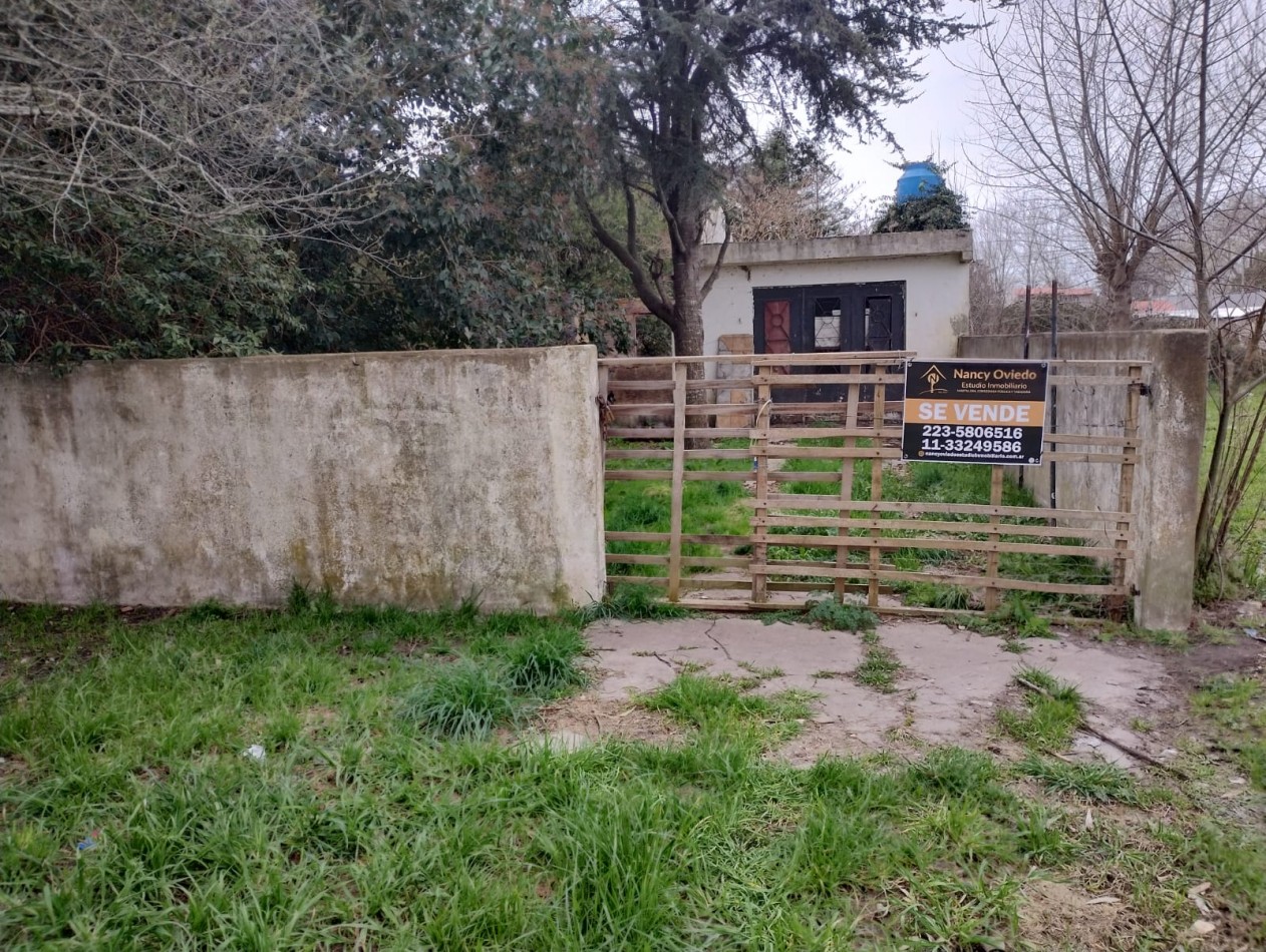 LOTE DE 420M2 EN FELIX U. CAMET VENDE O PERMUTA. APTO CREDITO