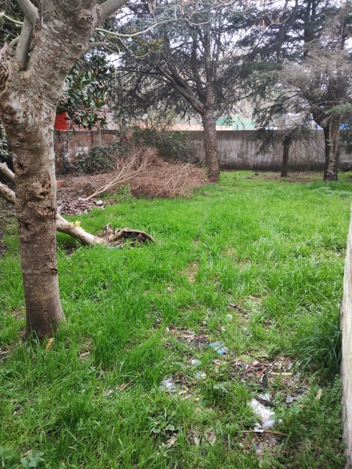 LOTE DE 420M2 EN FELIX U. CAMET VENDE O PERMUTA. APTO CREDITO