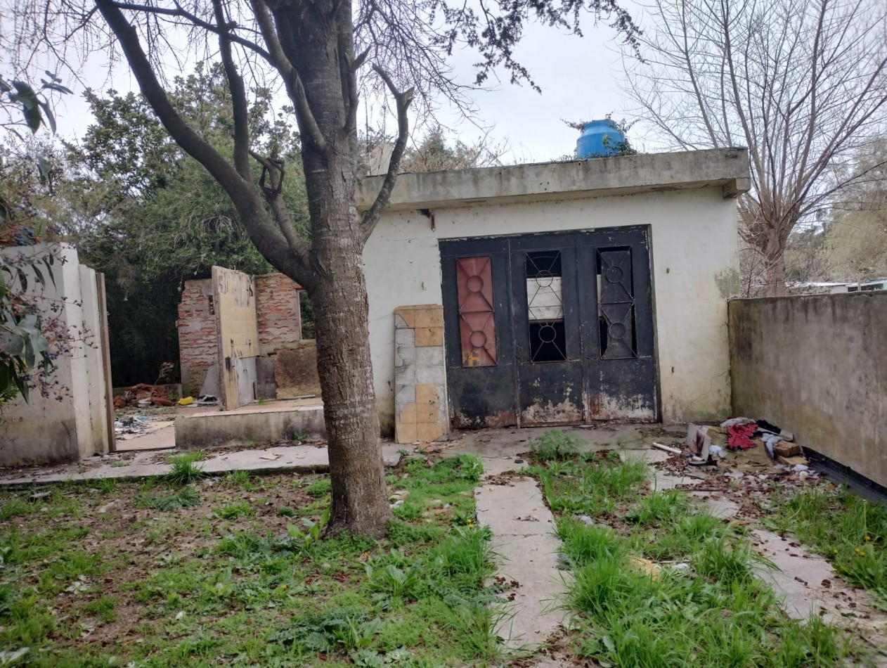 LOTE DE 420M2 EN FELIX U. CAMET VENDE O PERMUTA. APTO CREDITO