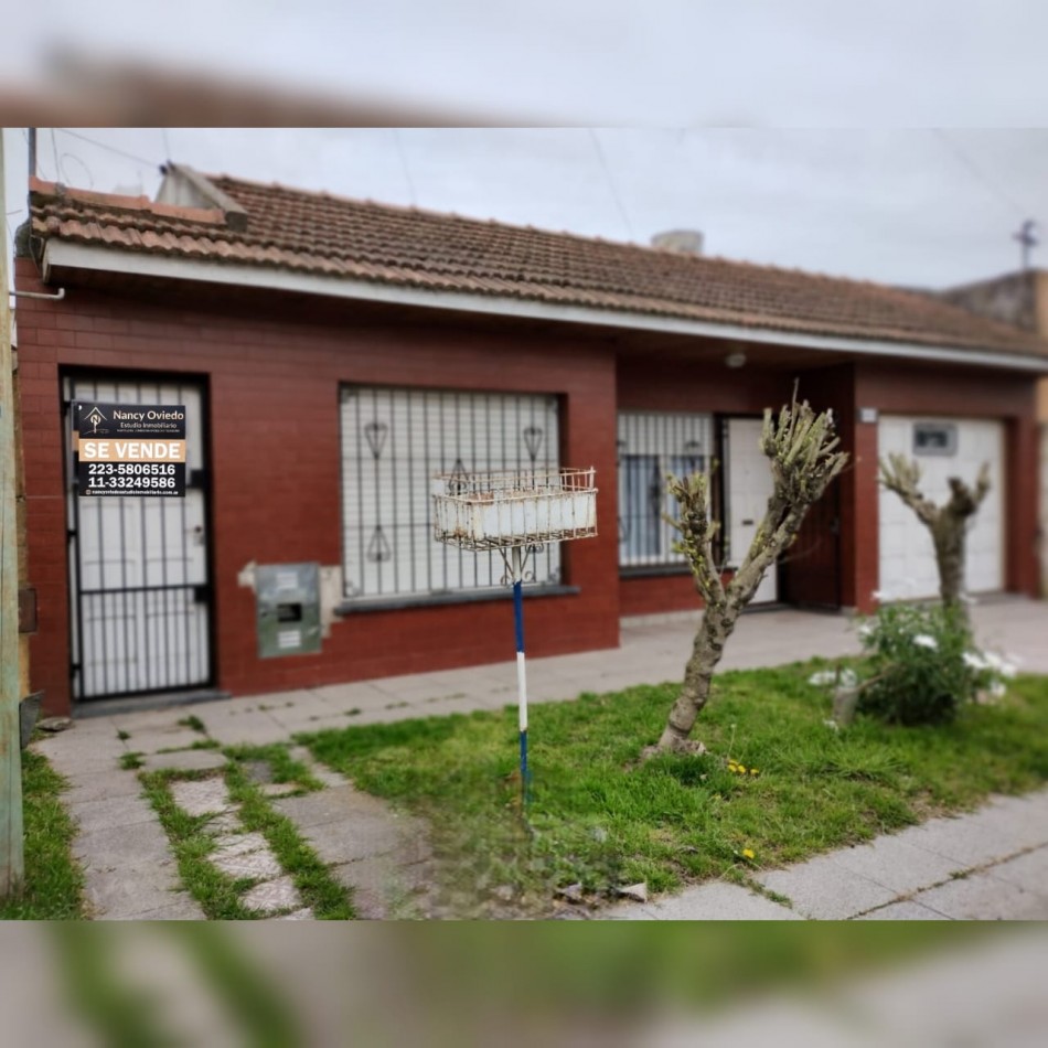 CASA DE 3 AMBIENTES CON GARAJE Y PATIO, MAS DESPARTAMENTO AL FONDO EN EL BARRIO CENTENARIO