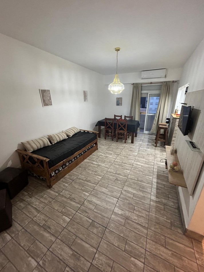 DEPARTAMENTO 2 AMBIENTES A LA CALLE EN ALDREY