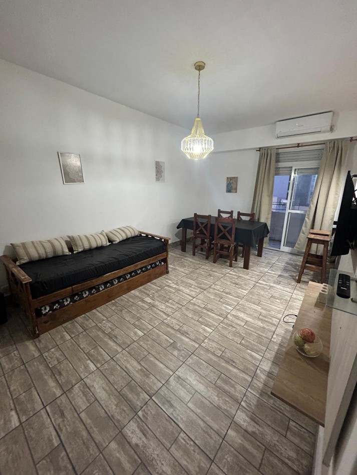 DEPARTAMENTO 2 AMBIENTES A LA CALLE EN ALDREY