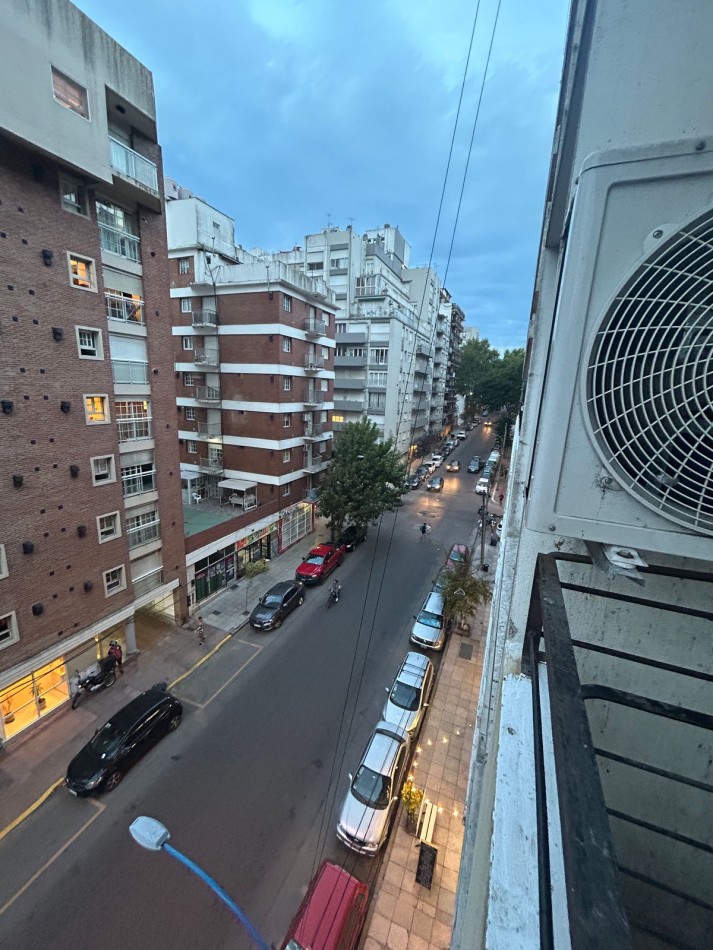 DEPARTAMENTO 2 AMBIENTES A LA CALLE EN ALDREY