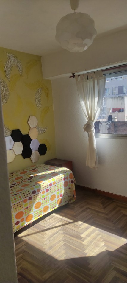 DEPARTAMENTO 2 AMBIENTES LATERAL CON VISTA ABIERTA, MUY LUMINOSO EN PLAZA MITRE. APTO CREDITO