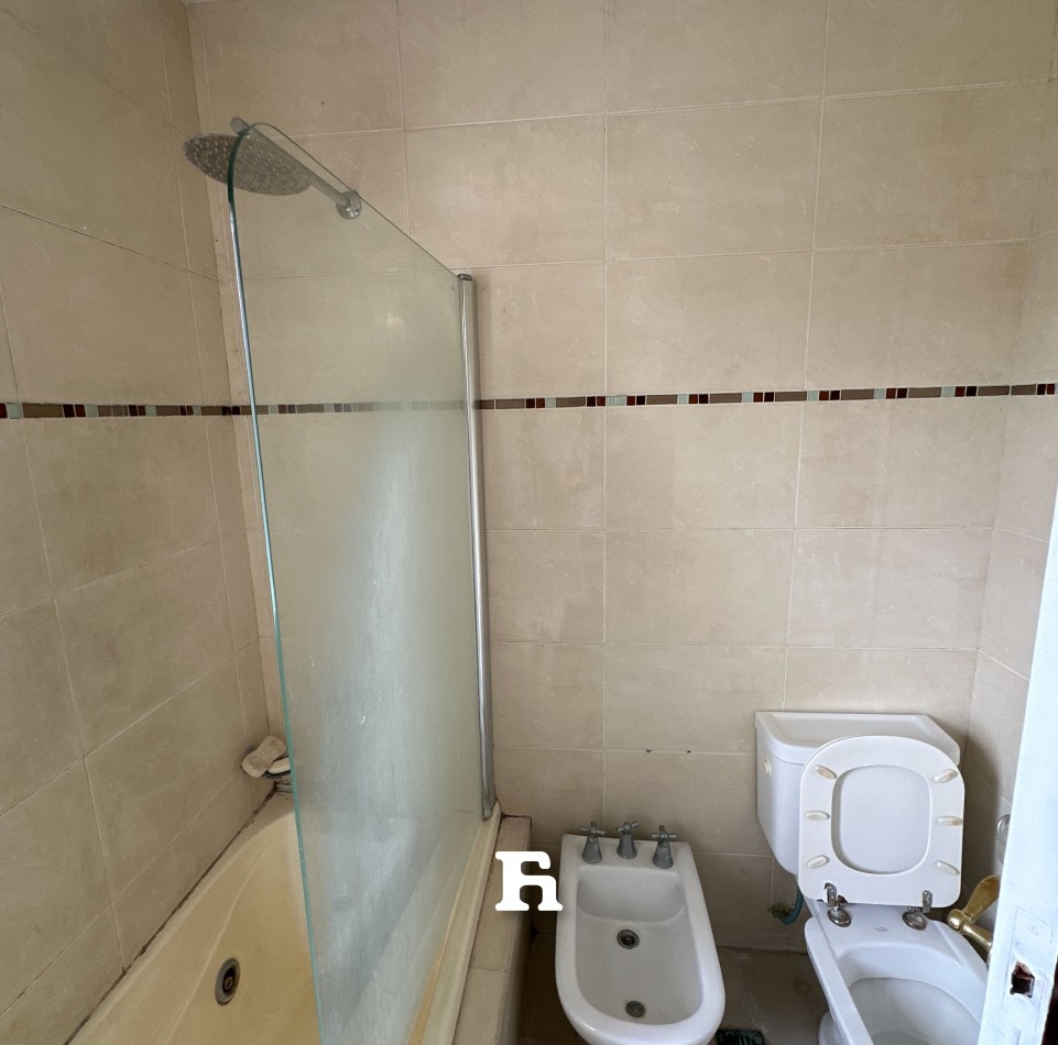 Chalet en venta de 5 ambientes 