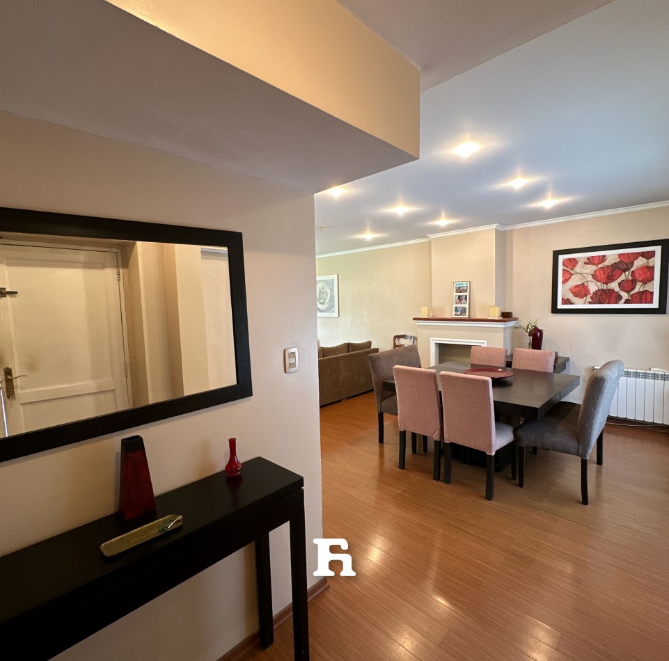 Chalet en venta de 5 ambientes 