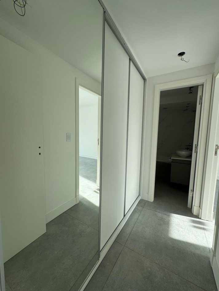 EXCLUSIVO PISO DE TRES AMBIENTES A ESTRENAR 