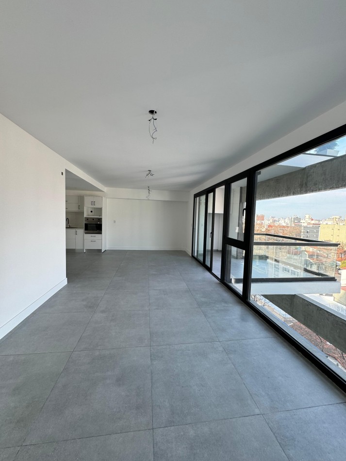 EXCLUSIVO PISO DE TRES AMBIENTES A ESTRENAR 