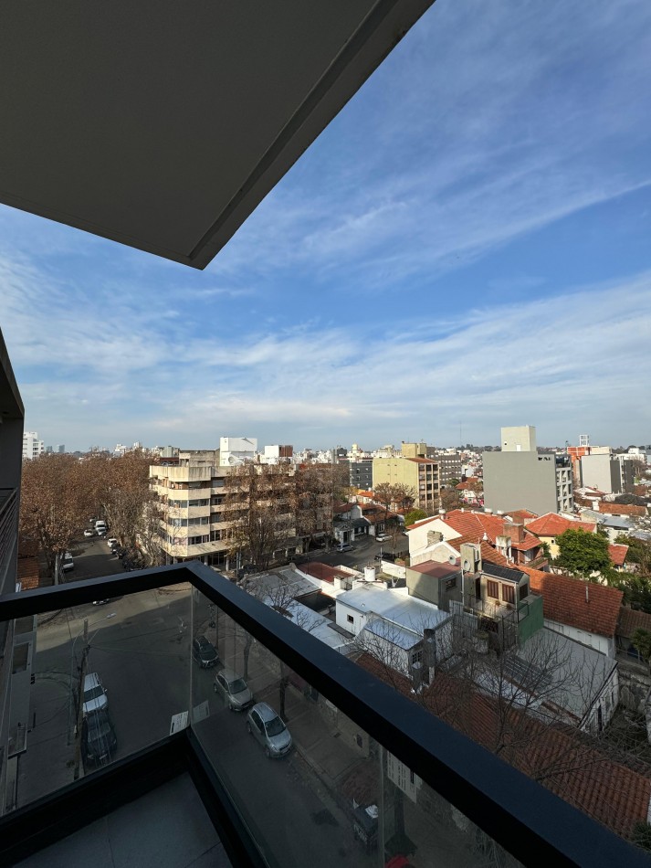 EXCLUSIVO PISO DE TRES AMBIENTES A ESTRENAR 