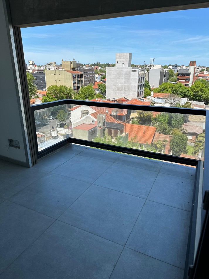EXCLUSIVO PISO DE TRES AMBIENTES A ESTRENAR 